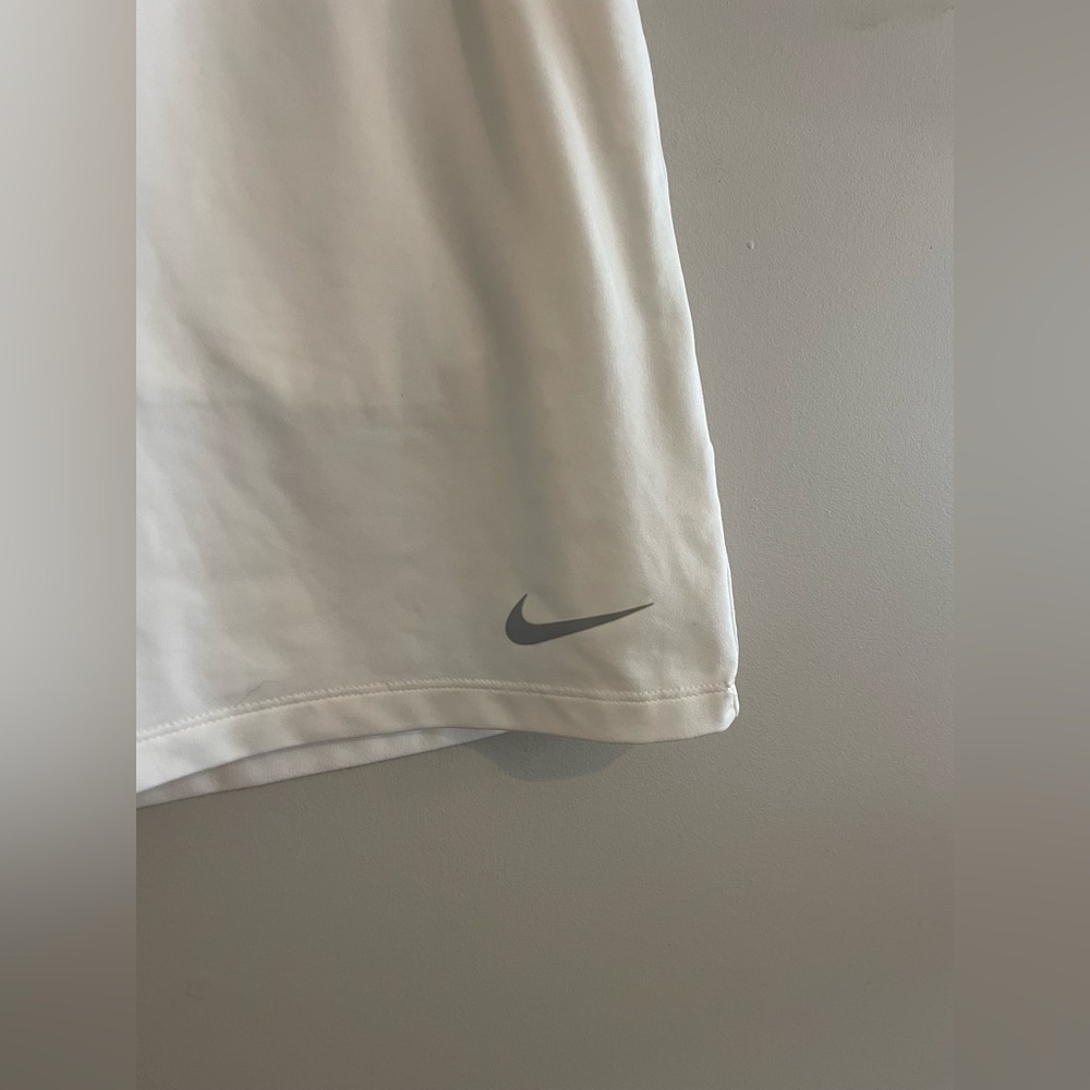 White Nike Golf Tennis Athletic Skort with built in shorts - Picture 2 of 6